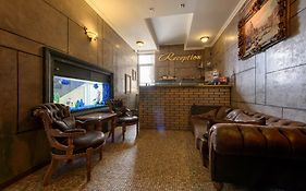 Premium Hotel